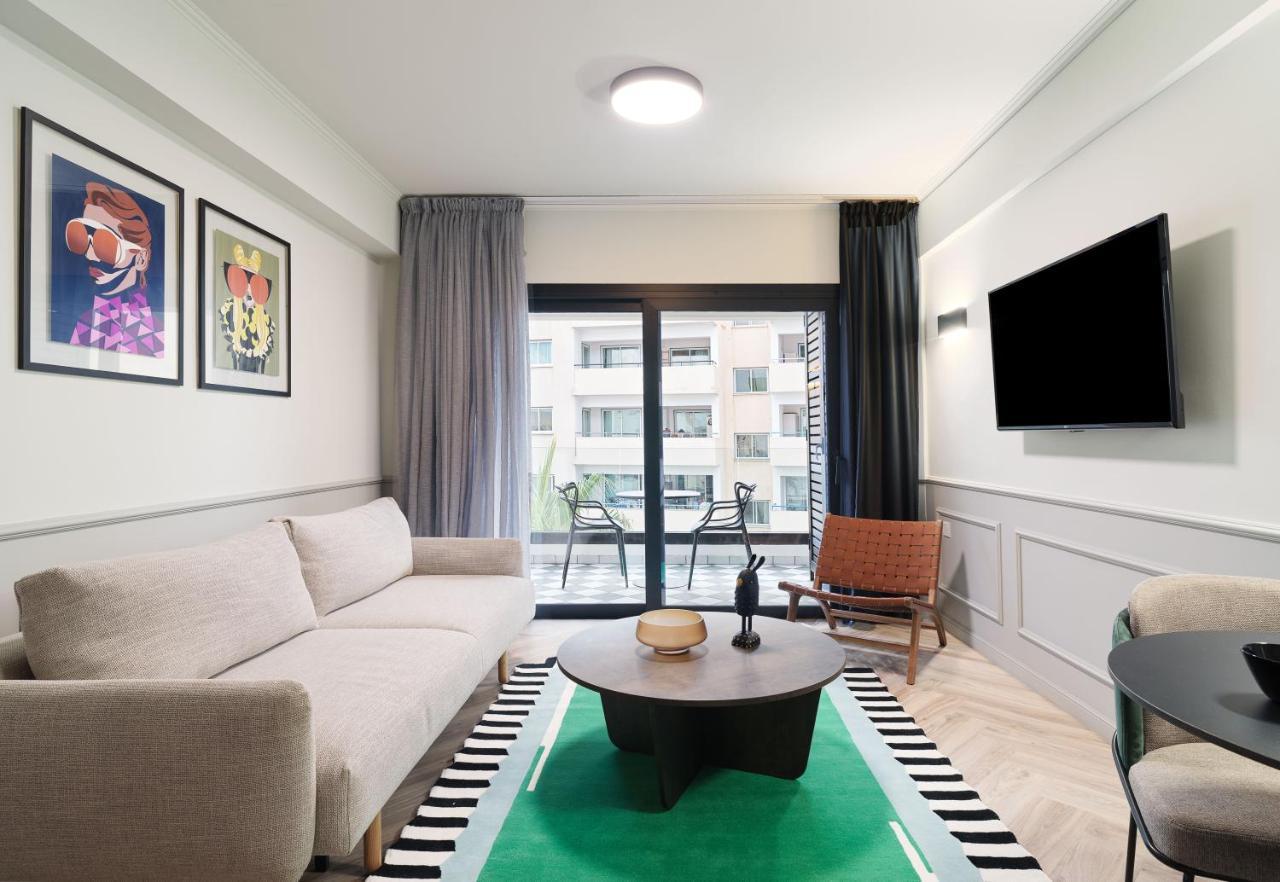Liv The City Suites Adults Only Larnaca Eksteriør billede