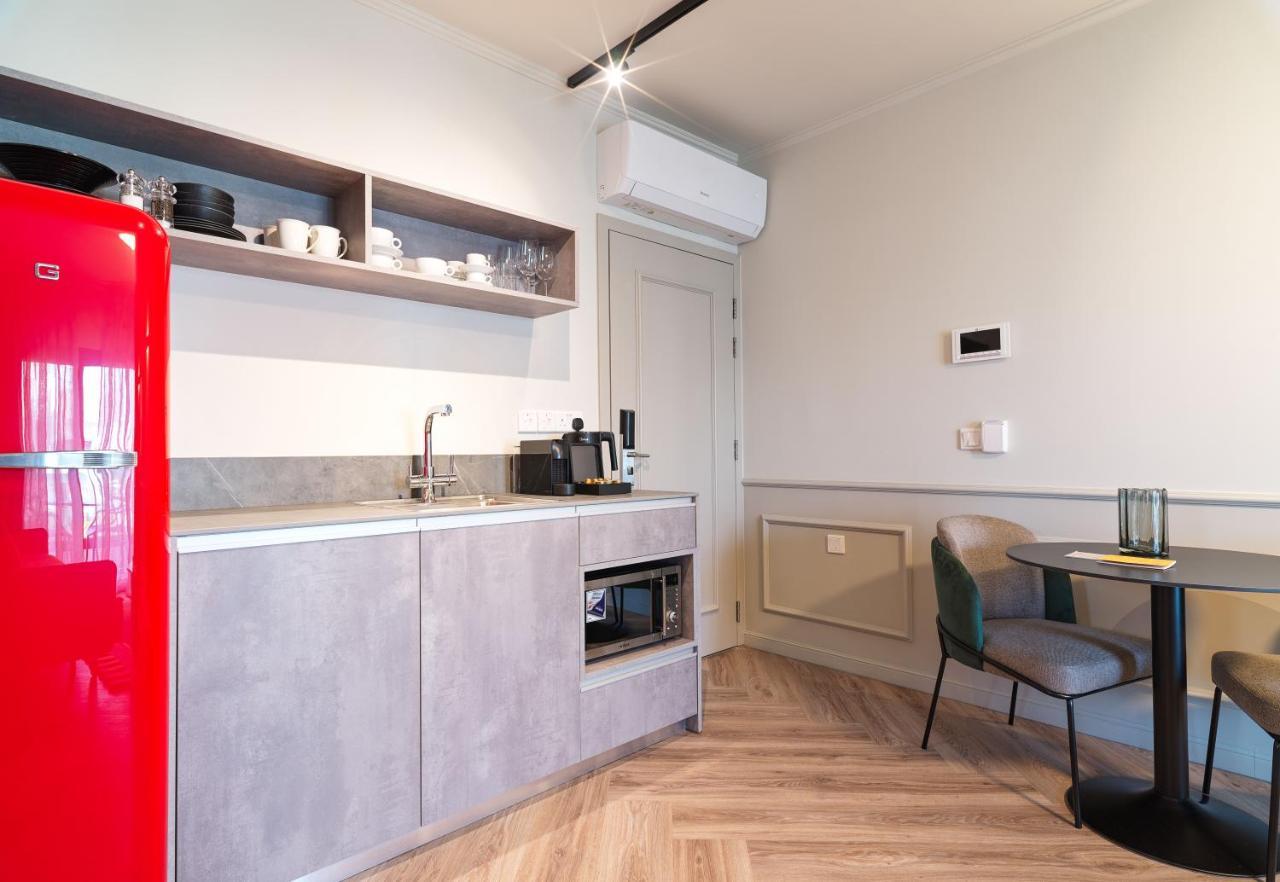 Liv The City Suites Adults Only Larnaca Eksteriør billede